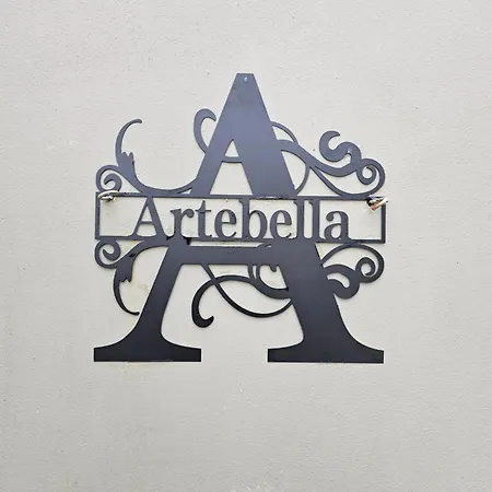 Mary's Artebella *