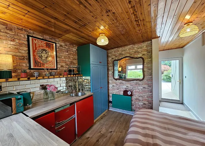 Mary's Artebella * Tralee