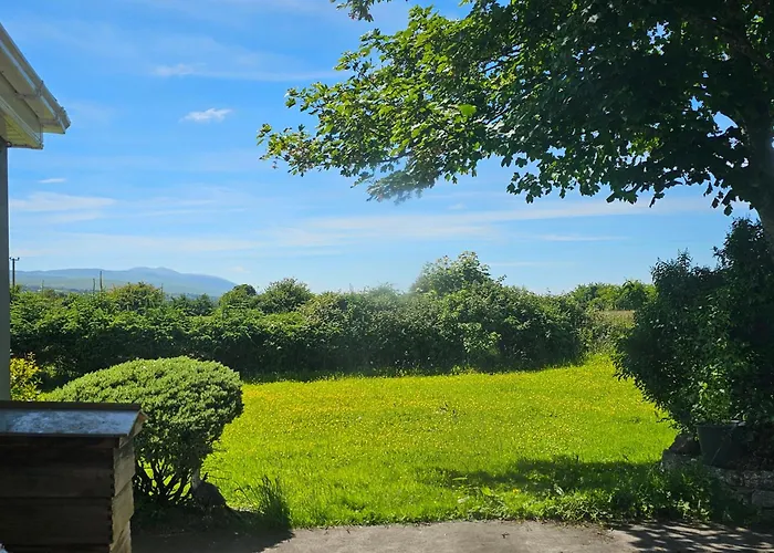 Mary's Artebella Tralee